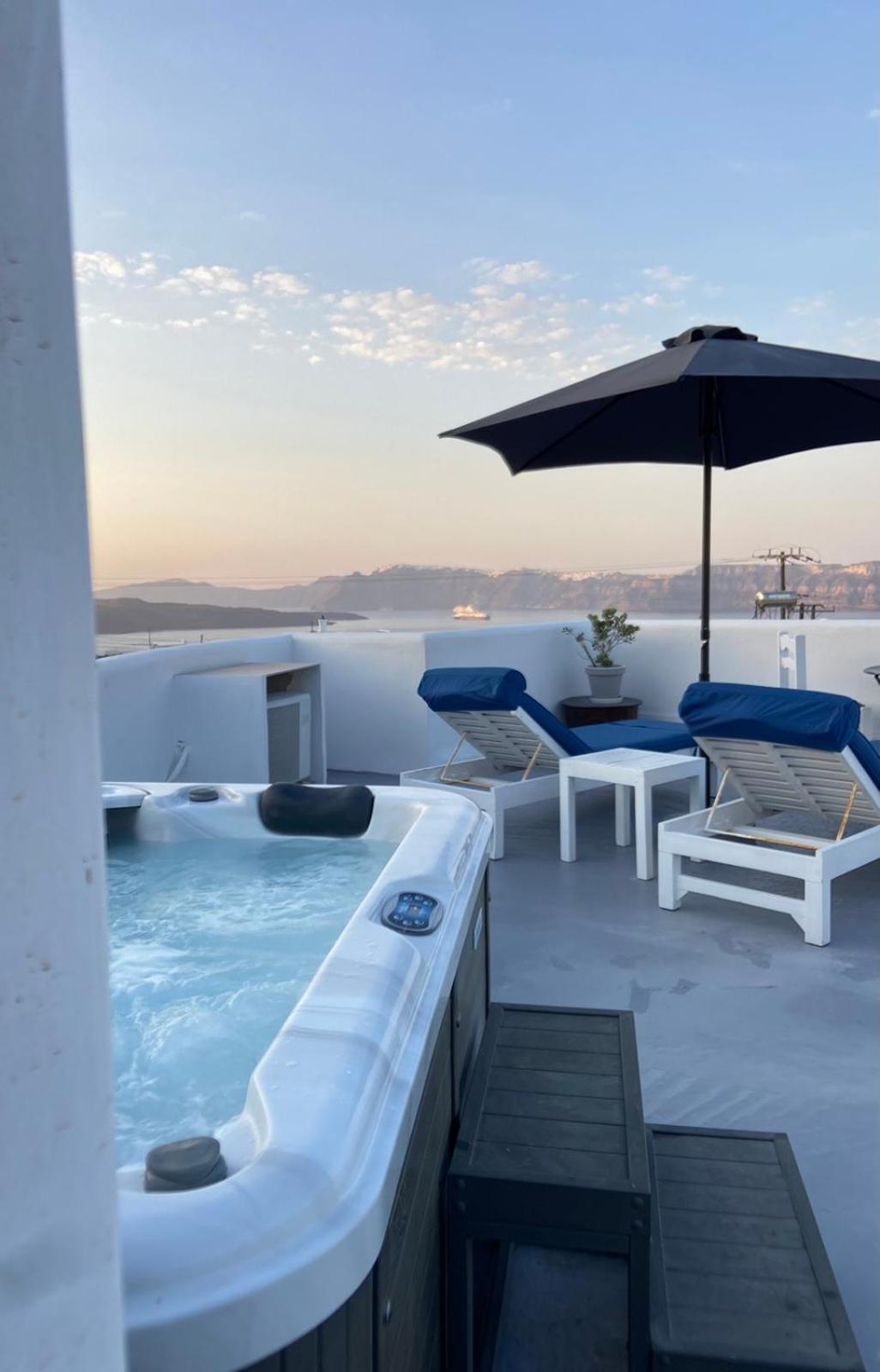 Villa Solasta #2 With Jacuzzi In Santorini Akrotírion 外观 照片