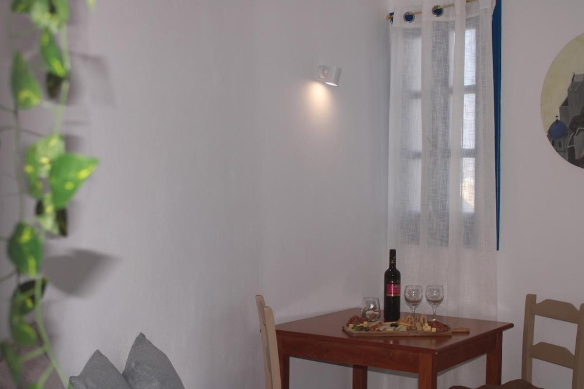 Villa Solasta #2 With Jacuzzi In Santorini Akrotírion 外观 照片
